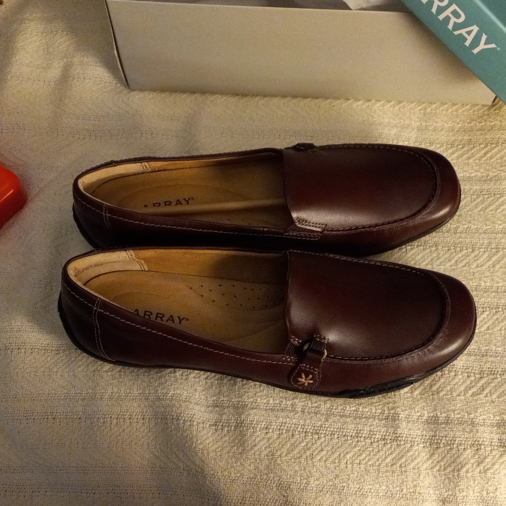 Array Loafers 10 W